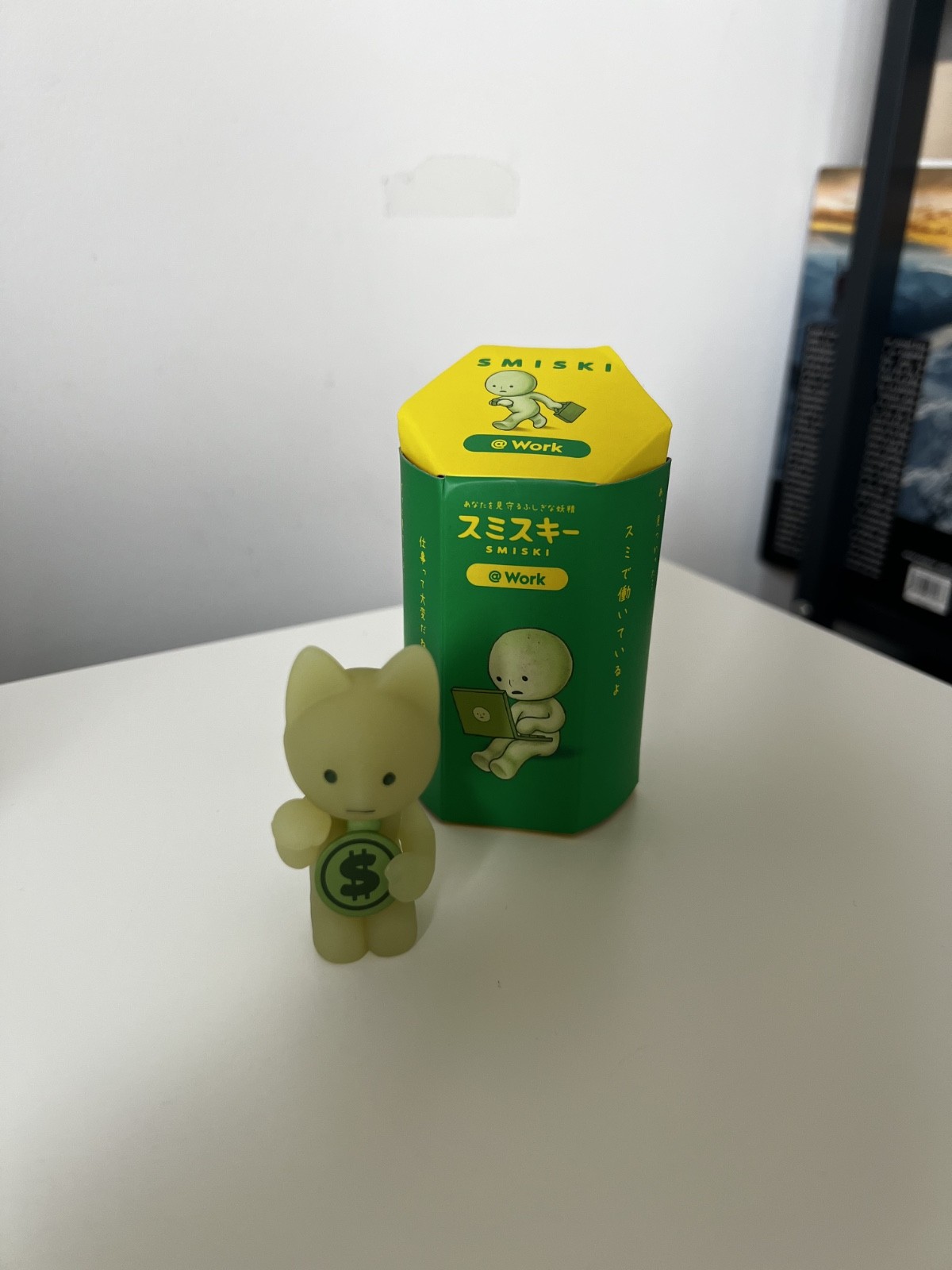 Smiski Work Series Lucky Cat figurine mystère secrète phosphorescente bien-être