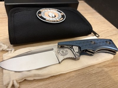 Midgards Baby Valhalla Folder Kniegelenk-Messer Titan Blau Limited Edition