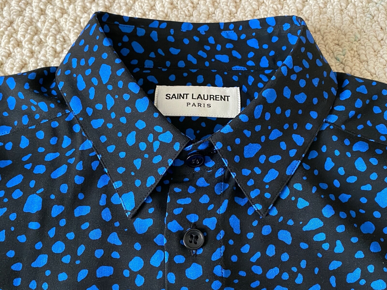 Camicia nuova con etichette Saint Laurent YSL nera blu a macchie viscosa con tasca abbottonata 38 15