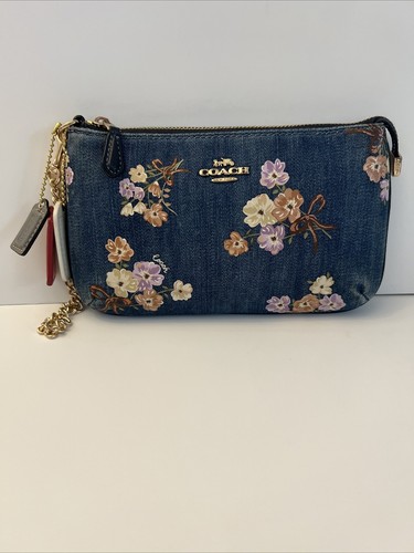 COACH WHASED DENIM WRISTLET CLUTCH POUCH CHAIN STRAP FLORAL 92050 + BAG CHARMS - Picture 4 of 24