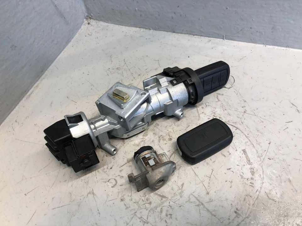 Discovery 3 Lock Set Ignition Barrel Lock with 2 x Keys Fob Land Rover K28115 - Image 2 of 4