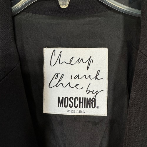 Blazer Moschino Barato y Chic Negro Rojo Corbata 8 Usado en Excelente Condición Retro De Colección Hecho en Italia - Imagen 4 de 16