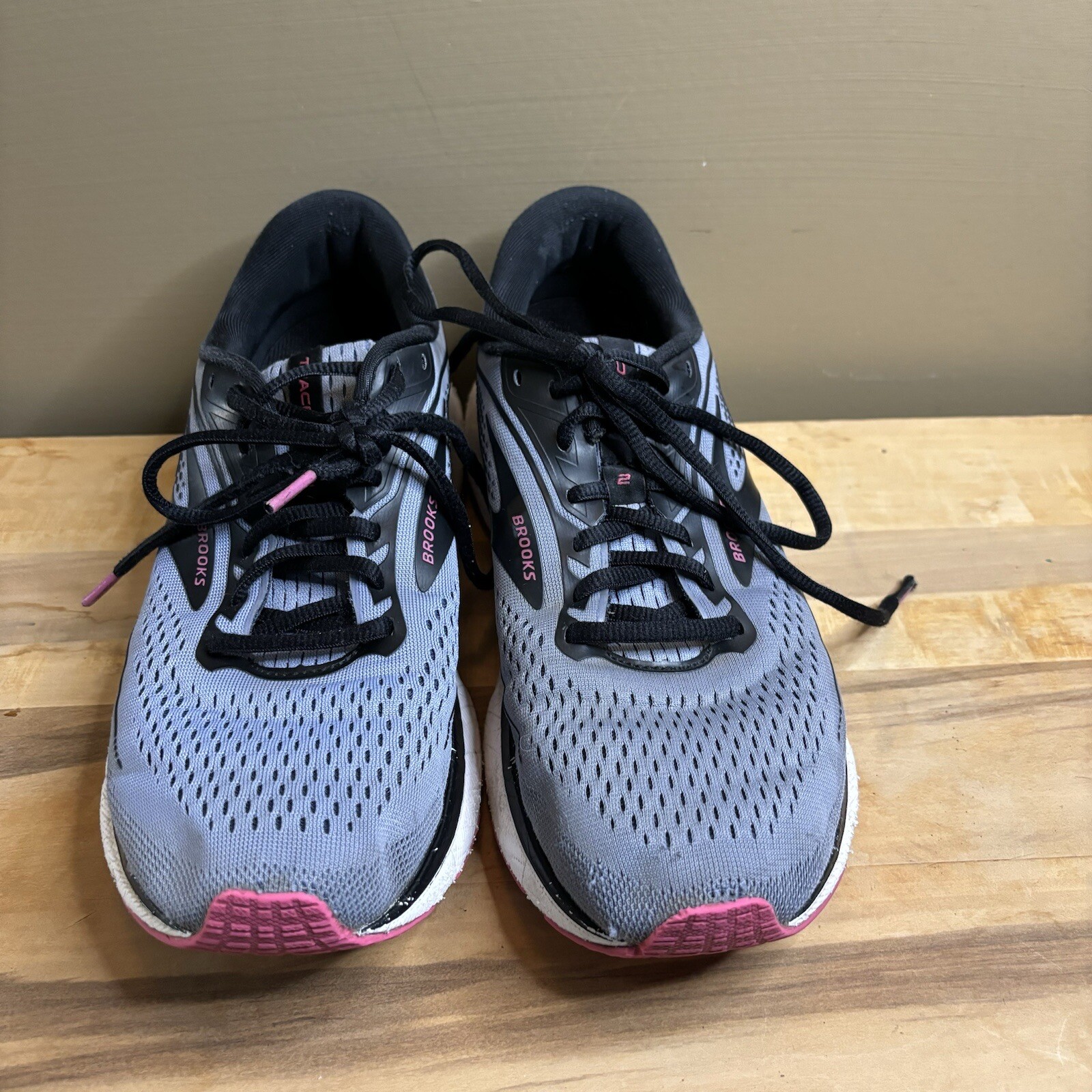 Brooks Trace 2 Women’s Running Shoes Sneakers Size 9 … Gem