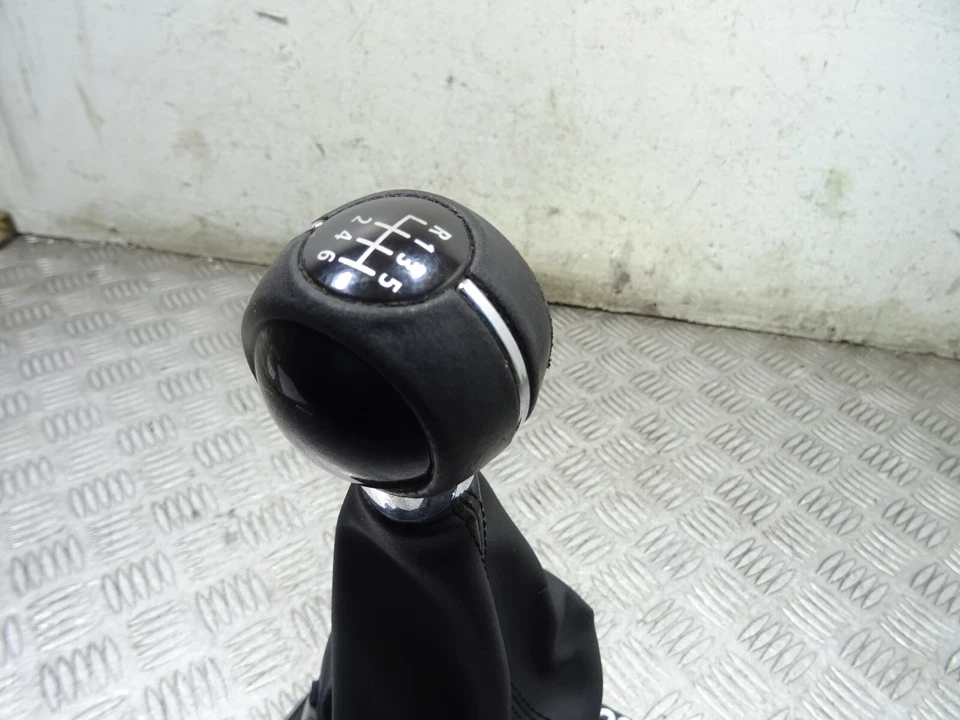 2016 MINI COOPER CLUBMAN D F54 2.0 DIESEL MK4 6 SPEED MANUAL GEAR LEVER *12602 - Image 4 of 4