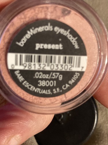 bareMinerals PRESENT Eyecolor Shadow 0.57g / 0.02oz Bare Minerals Escentuals NEW - Picture 5 of 5