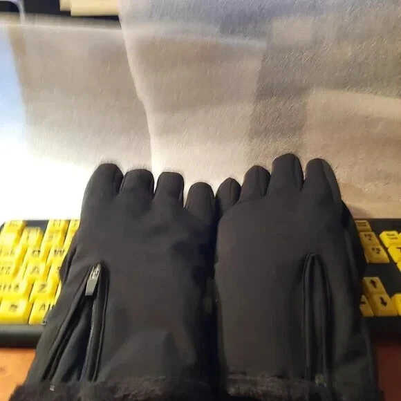 NEW ! Winter Gloves Waterproof Thermal Gloves Black/White Size M