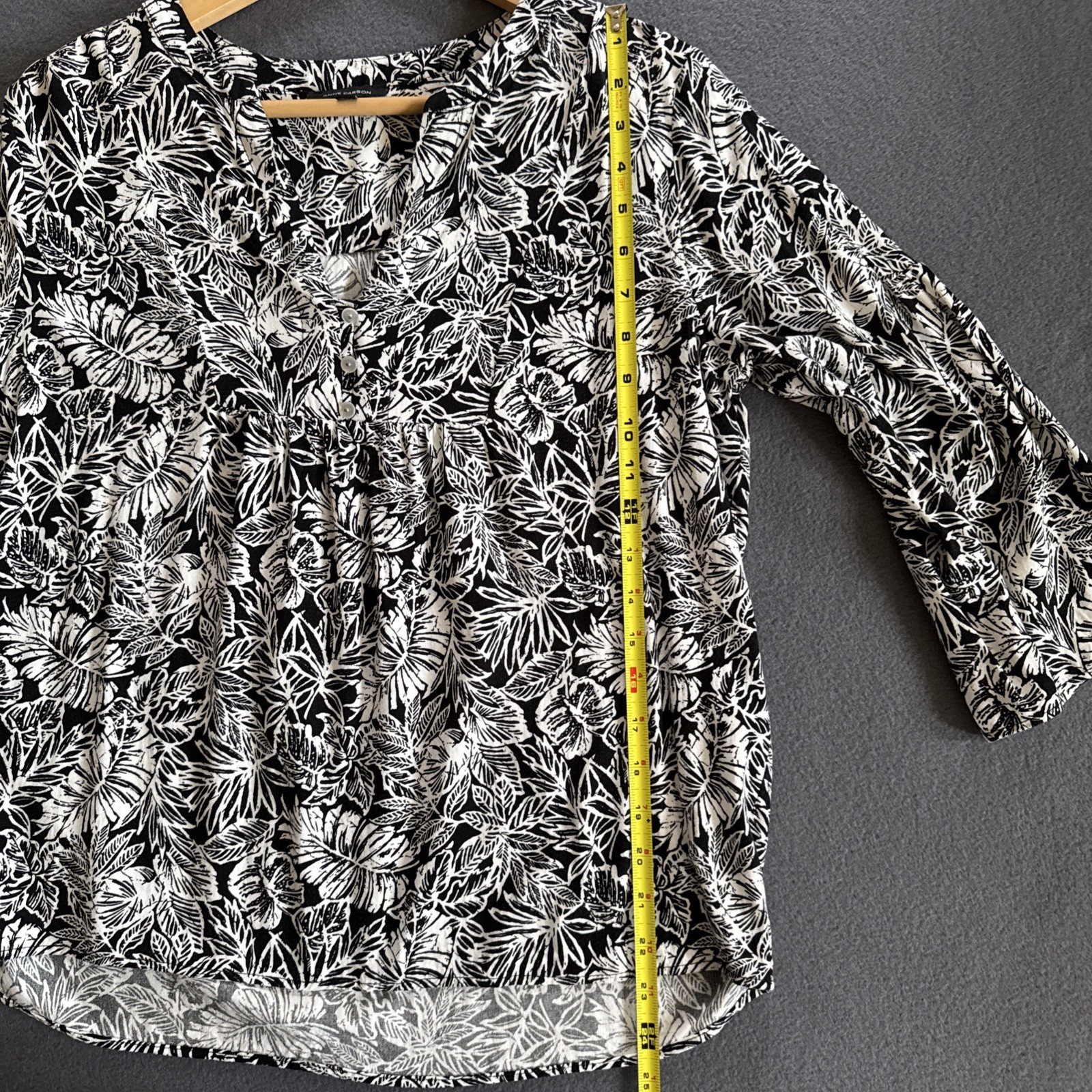 Ann Carson Black & White Patterned Leaf Blouse Sh… - image 6