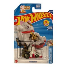 2015 Hot Wheels Feline Lucky Celebration Racers 234/250