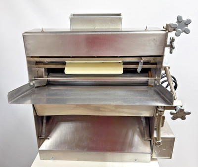 ACME MRS11 PIZZA DOUGH ROLLER COUNTERTOP DOUBLE PASS UP TO 18'' WIDE SHEETER