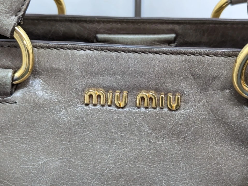 MIU MIU Vitello 2Way Leather Shoulder Hand Bag Gray RN1128 Authentic - Image 2 of 4