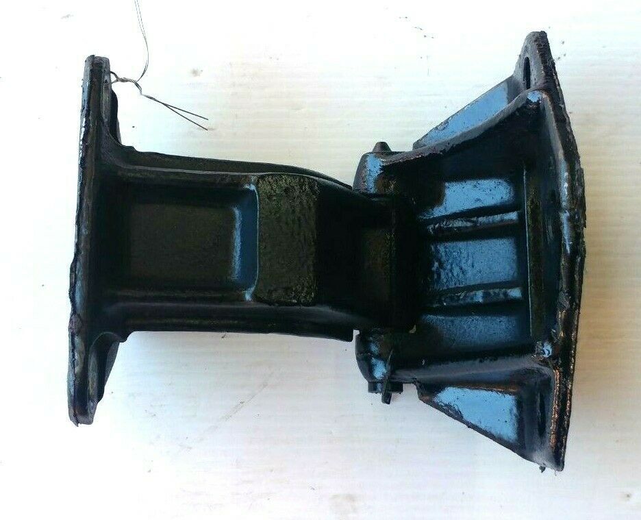 FERRARI 348 PARTS LOWER DOOR HINGE COMPLETE 62172600