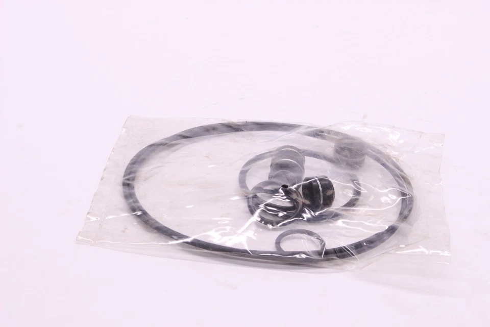 2000 Kawasaki Klr650 Gasket Kit - Image 4 of 4