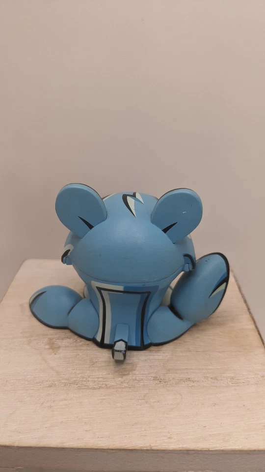 2007 Kidrobot X Joe Ledbetter Finder's Keepers Frozen Cutter 3" Vinyl Figure - Image 3 of 4