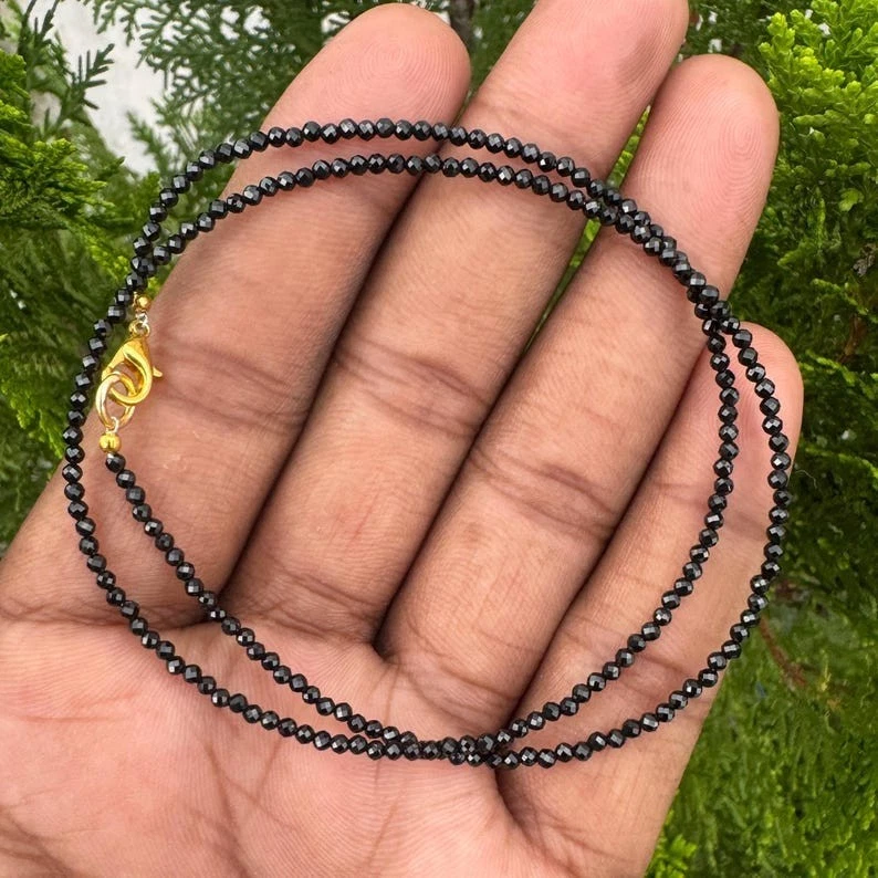 Collar de 24"" con cuentas redondas facetadas de diamantes negros naturales de 2-3 mm Foto 2 de 4