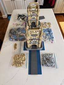 LEGO Creator: London Tower Bridge (10214) RETIRED Incomplete