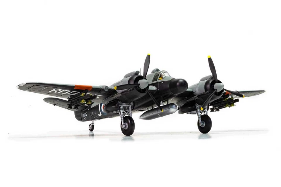 Corgi AA28602 Bristol Beaufighter TF-10 RD805 OPERATION FIREDOG 1949 Ltd Edition - Image 3 of 4