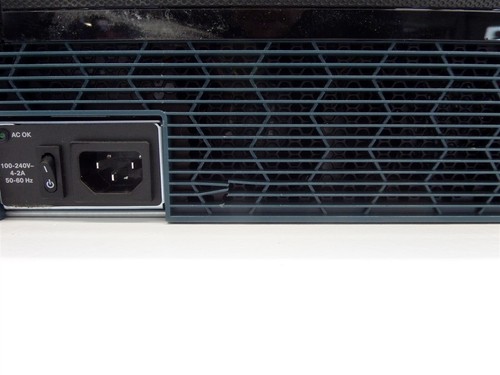 Cisco 2900 Series 2921 Integrated Services Network Router - HWIC 2T Card - Picture 3 of 6
