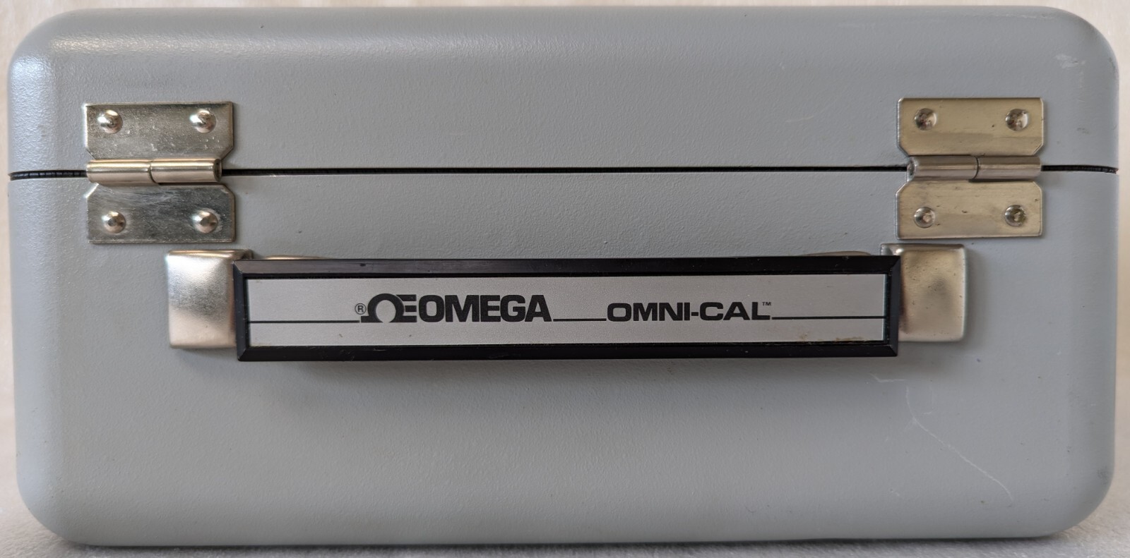 OMEGA OMNI-CAL PORTABLE TEMPERATURE CALIBRATOR & SIMULATOR - OMNI-CAL-4A-110