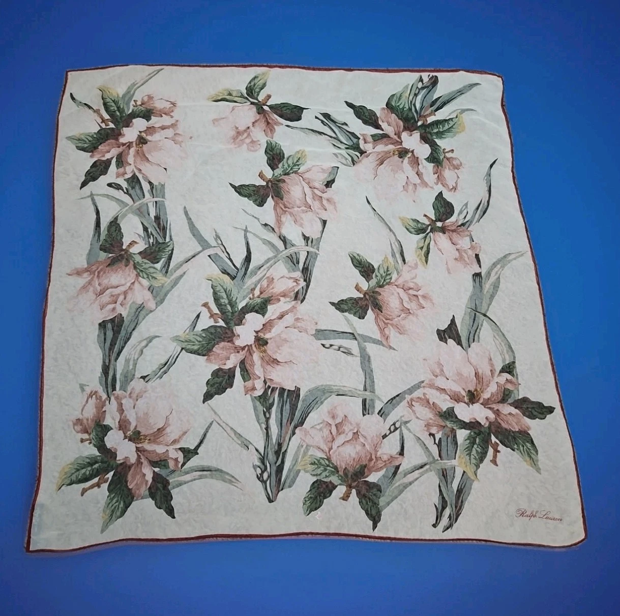Ralph Lauren Vintage Silk Dusty Rose Cream Greena Floral Square Scarf 34" Sq.
Opens in a new window