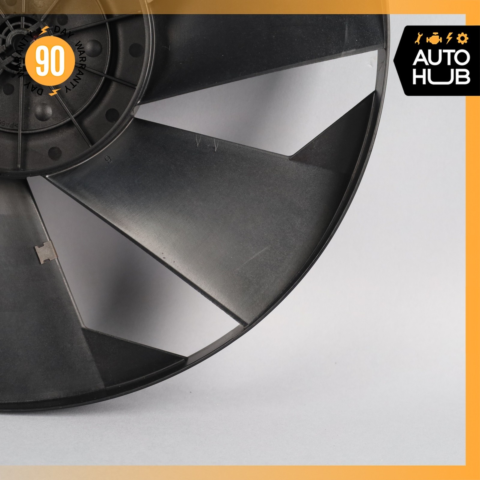 08-16 Maserati GranTurismo Quattroporte 4.2L Radiator Cooling Fan Blade OEM 74k