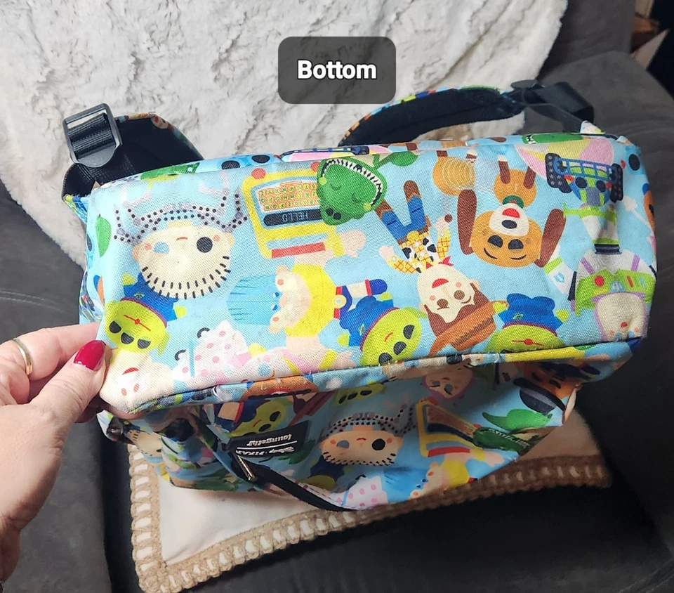 Mochila de lona Loungefly X Disney Pixar Toy Story “Kawaii/Chibi” usada en excelente estado Foto 3 de 4