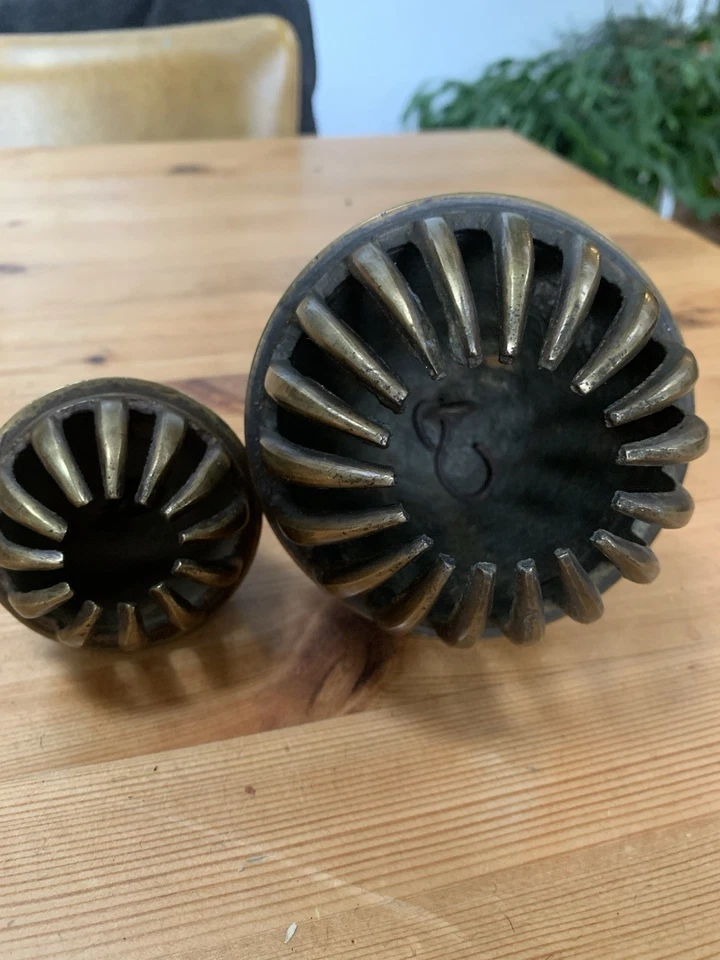 2 X Vintage Indian Brass elephant Claw Bells Etched With Flowers - Image 2 of 4