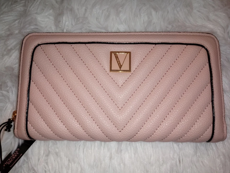 NUEVO CON ETIQUETAS VICTORIA SECRET Conjunto de Bolso/Cartera de Hombro con Cadena Acolchado Color Rubor - Imagen 4 de 4