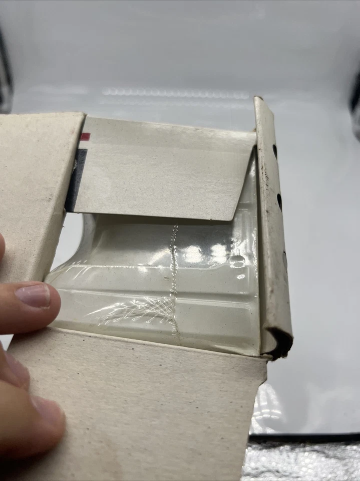 Jabonera Delta transparente vintage montada en la pared cromada/latón/dorada 73055-CB. A Foto 3 de 3