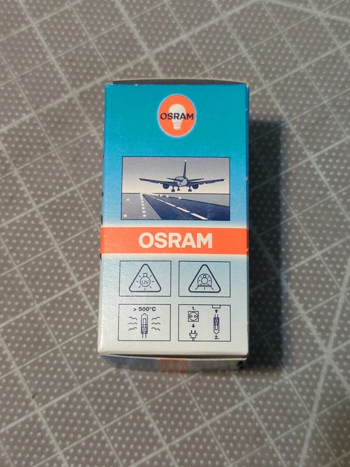 Osram Airfield Lamp 64361 HLX-Z/C 150W- 6.6A PK30d - Image 2 of 4