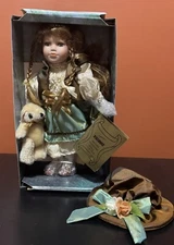 Seymour Mann Connoisseur Series Abigail Doll Bear Basket Stand Original Box
