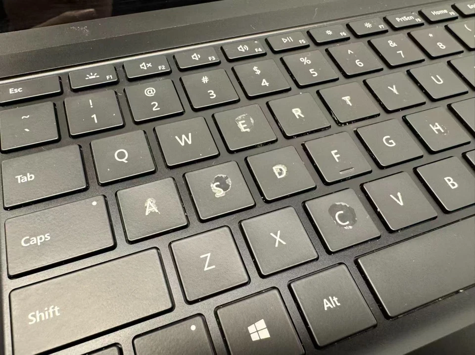 Microsoft Surface Laptop 4 1979 Intel i7-1185G7@3.0GHz 16G 256G Windows 11 *Read - Image 4 of 4