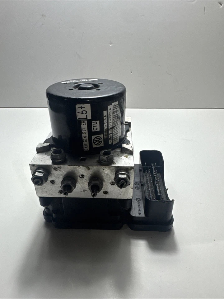 Bomba de freno antibloqueo ABS sedán híbrido VW Jetta 2013-2014 montaje OEM Foto 4 de 4