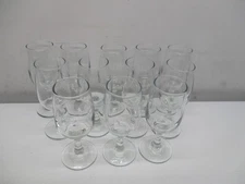 12 Libbey  Stemmed Tear Drop  5 1/2 oz Wine Glasses   6 1/4” Tall