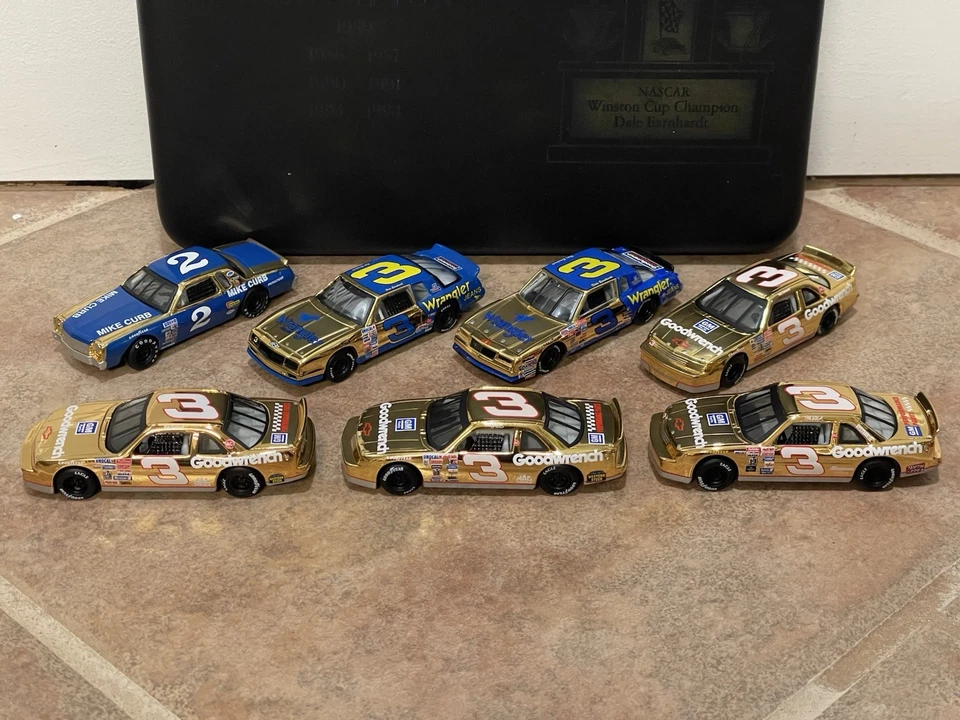 Dale Earnhardt Wrangler Aerocoupe Goodwrench Lumina 7x Champion GOLD CHROME 1/64 - Image 4 of 4