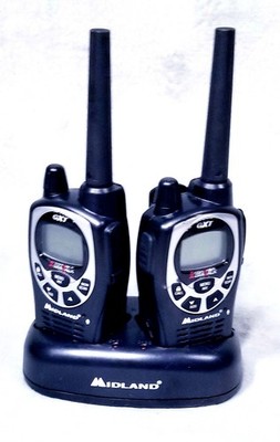 Midland GXT1000 XTRA Talk Set-2 GXT1000G Walkie Talkies w/Charging Dock & Clips.