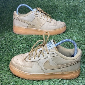 tan trainers nike