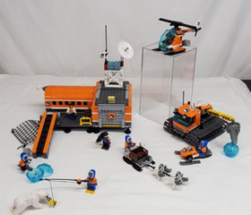 2014 Lego City ARCTIC BASE CAMP #60036 in BOX w Minifigs RETIRED