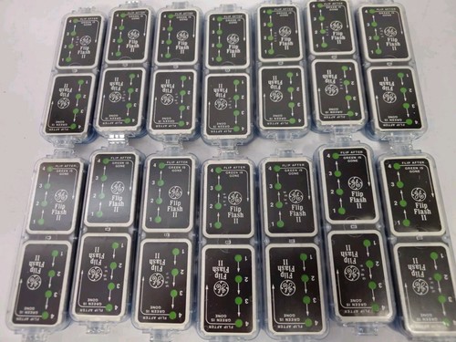 14 Vintage GE Flip Flash II 8 Bulb Cartridges FlipFlash Camera 112 Total Flashes - Picture 1 of 4