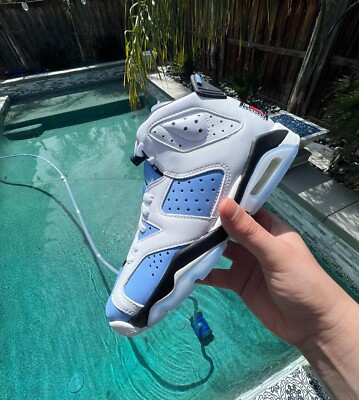 Jordan Retro UNC White