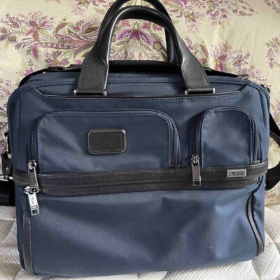 TUMI ALPHA3 EXPANDABLE LAPTOP BRIEF NAVY