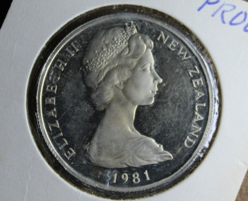* 1981 NEW ZEALAND PROOF DECIMAL ENDEAVOUR 50 CENT #CFK08 - Picture 6 of 8