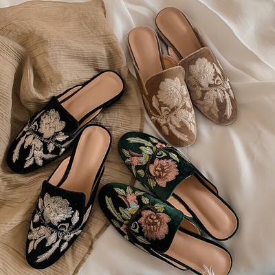 Womens Slip On Loafers Floral Embroidery Flats Mules Slipper  display picture 3