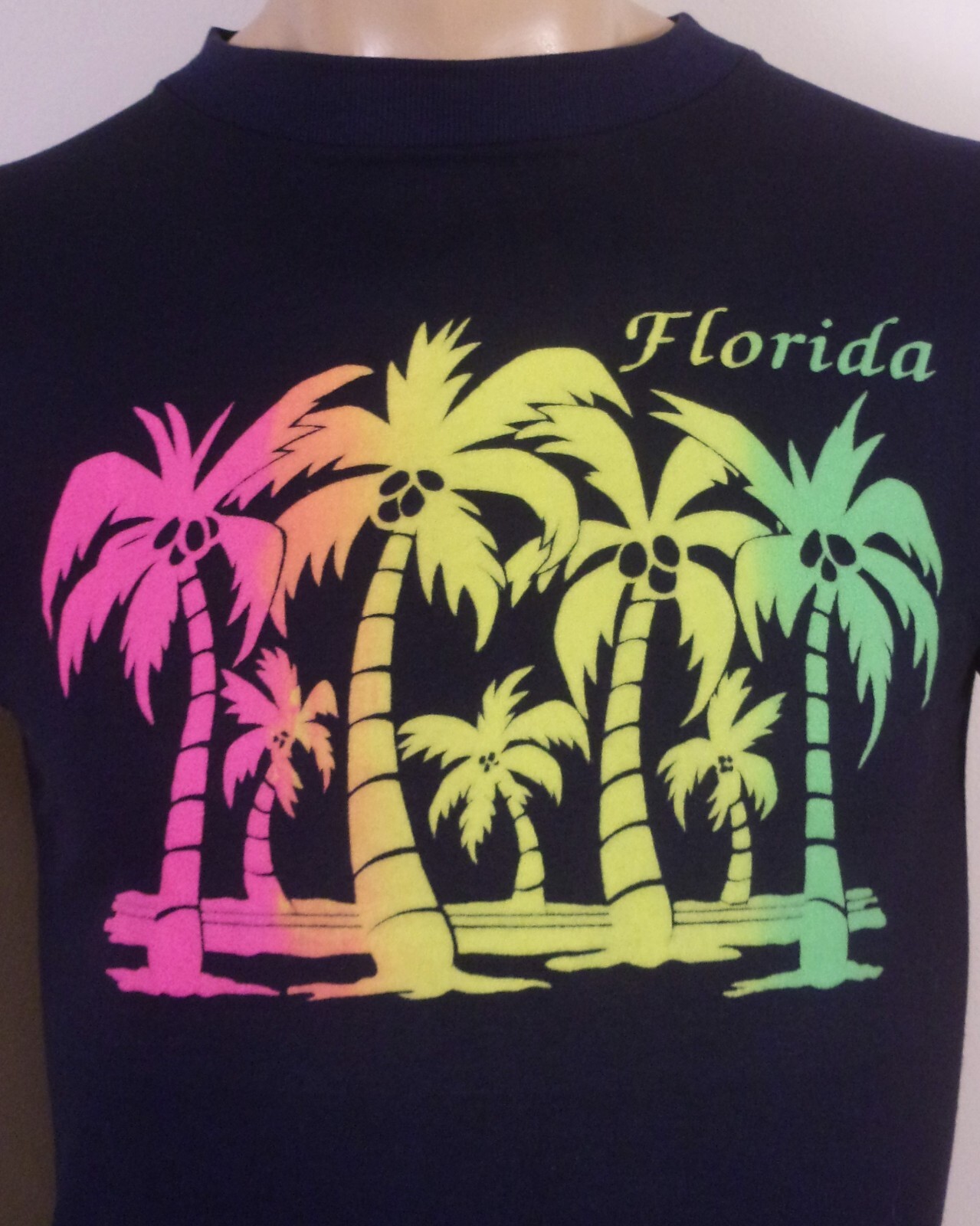 vintage 80s single stitch Bright Rainbow Color Palm Trees T-Shirt Florida SZ S