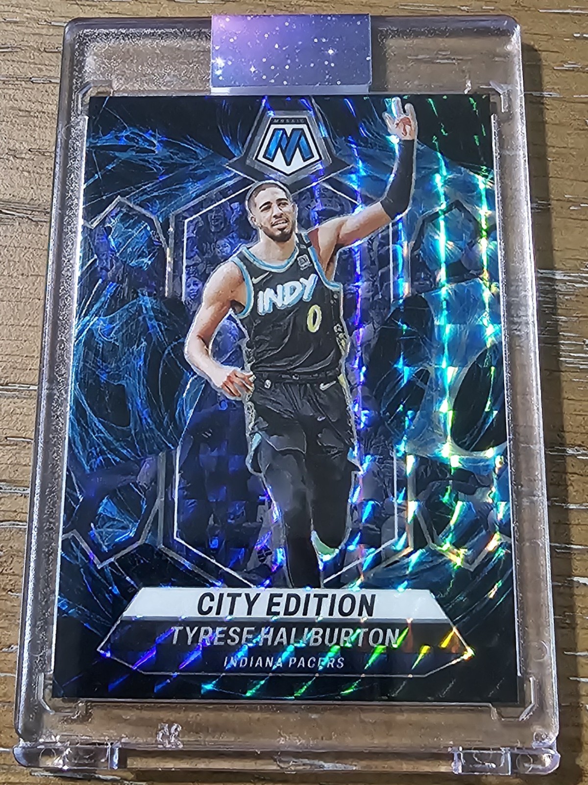 2023-24 Panini Mosaic Tyrese Haliburton Genesis Prizm Card #289 SSP Case Hit