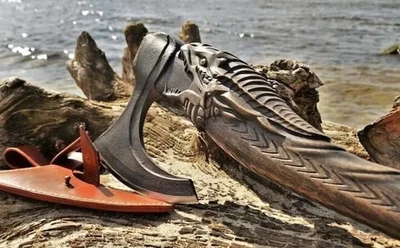 MARKENLOS Handgeschmiedete Wikinger-Axt mit Lederscheide, Camping- und Jagdaxt