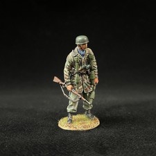 WAR PARK MINIATURES 1:30 WW2 GERMAN NO034 FALLSCHIRMJAGER PANZERSCHRECK AMMUNITI