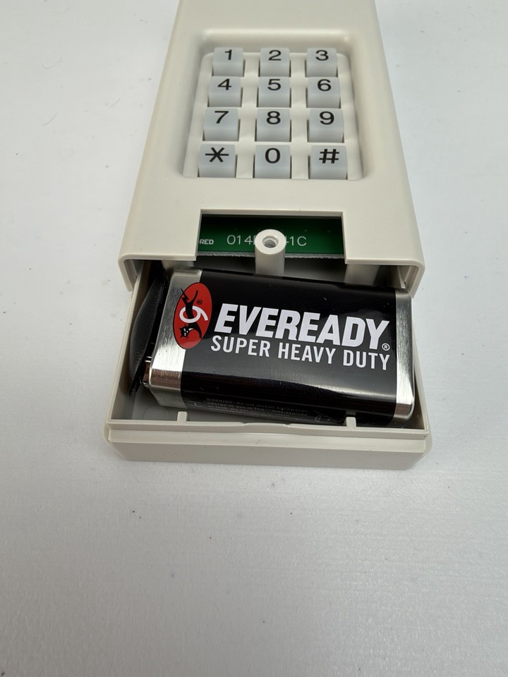 Chamberlain Clicker Universal Wireless Keypad KLIK2U-P2 Garage Door ...