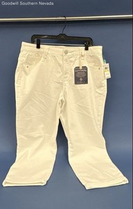 Democracy Women's White Jeans - Size 18W