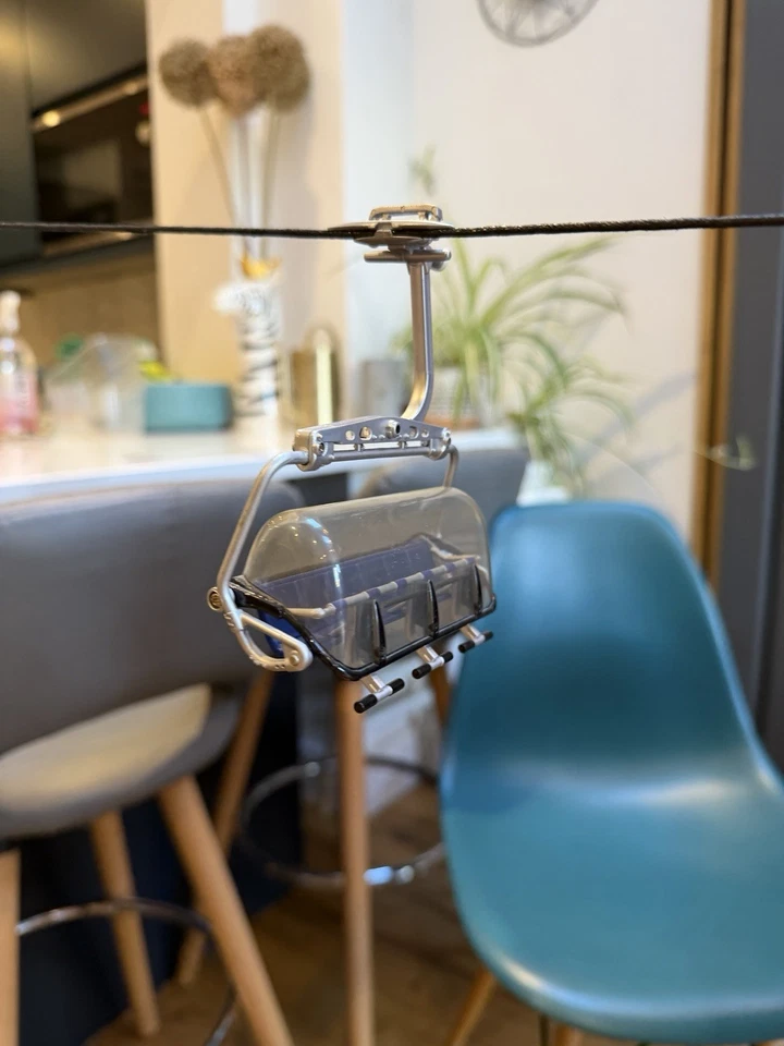 Jagerndorfer Motorised Ski Lift Luxe Inc Extra Tower Gondolas Chairs Pistenbully - Image 3 of 4