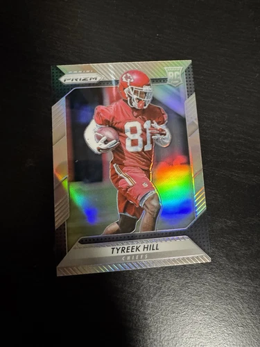 2016 Panini Prism Tyreek Hill Silver Refractor no. 296